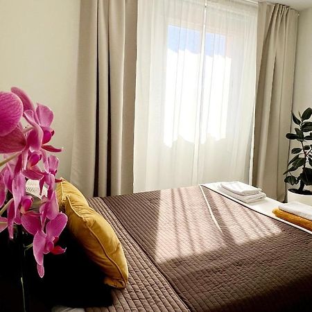 Cozy Modren Apartment On Malvarrosa Beach Valencia Exterior foto