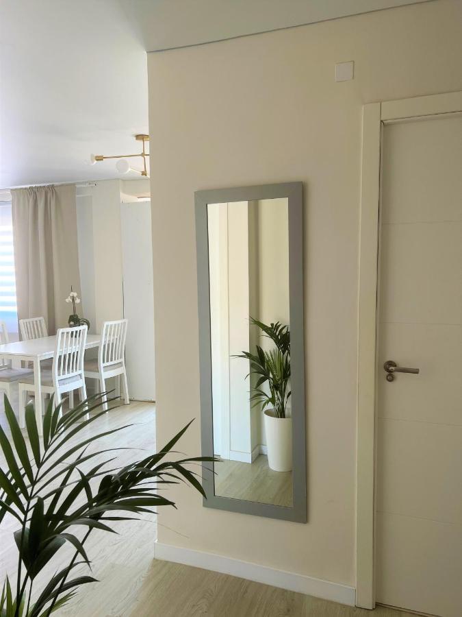 Cozy Modren Apartment On Malvarrosa Beach Valencia Exterior foto