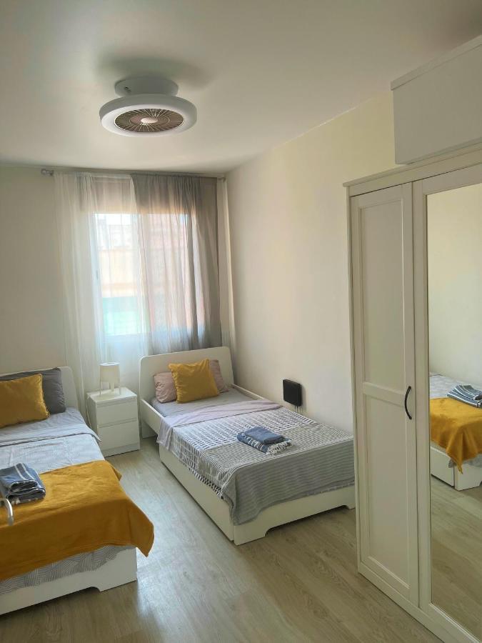 Cozy Modren Apartment On Malvarrosa Beach Valencia Exterior foto